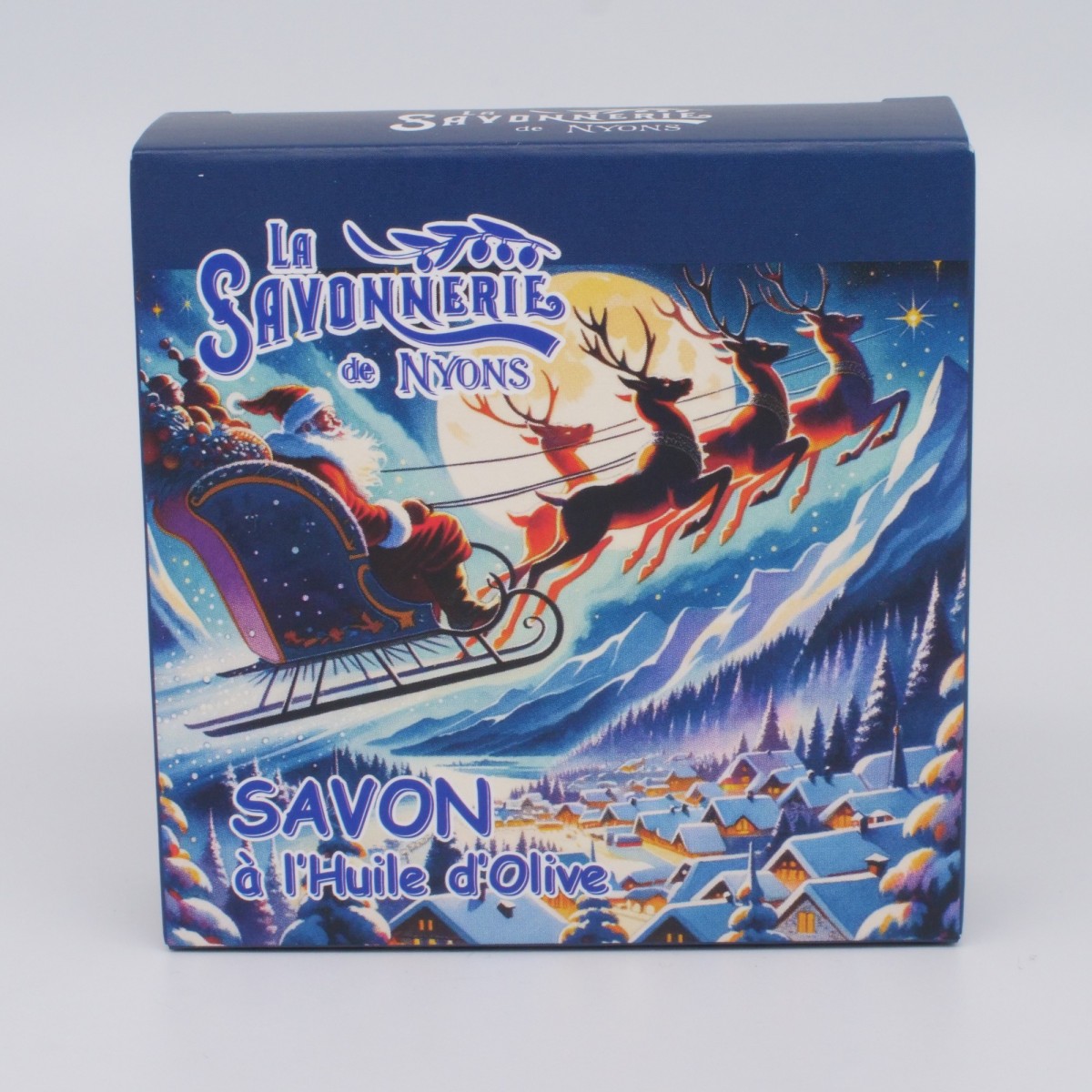 Круглое мыло с карамелью с апельсином в картонной коробке Санки 100 гр