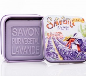 Мыло с лавандой в металлической коробке Сбор лаванды 100 гр_1. vivacite.ru